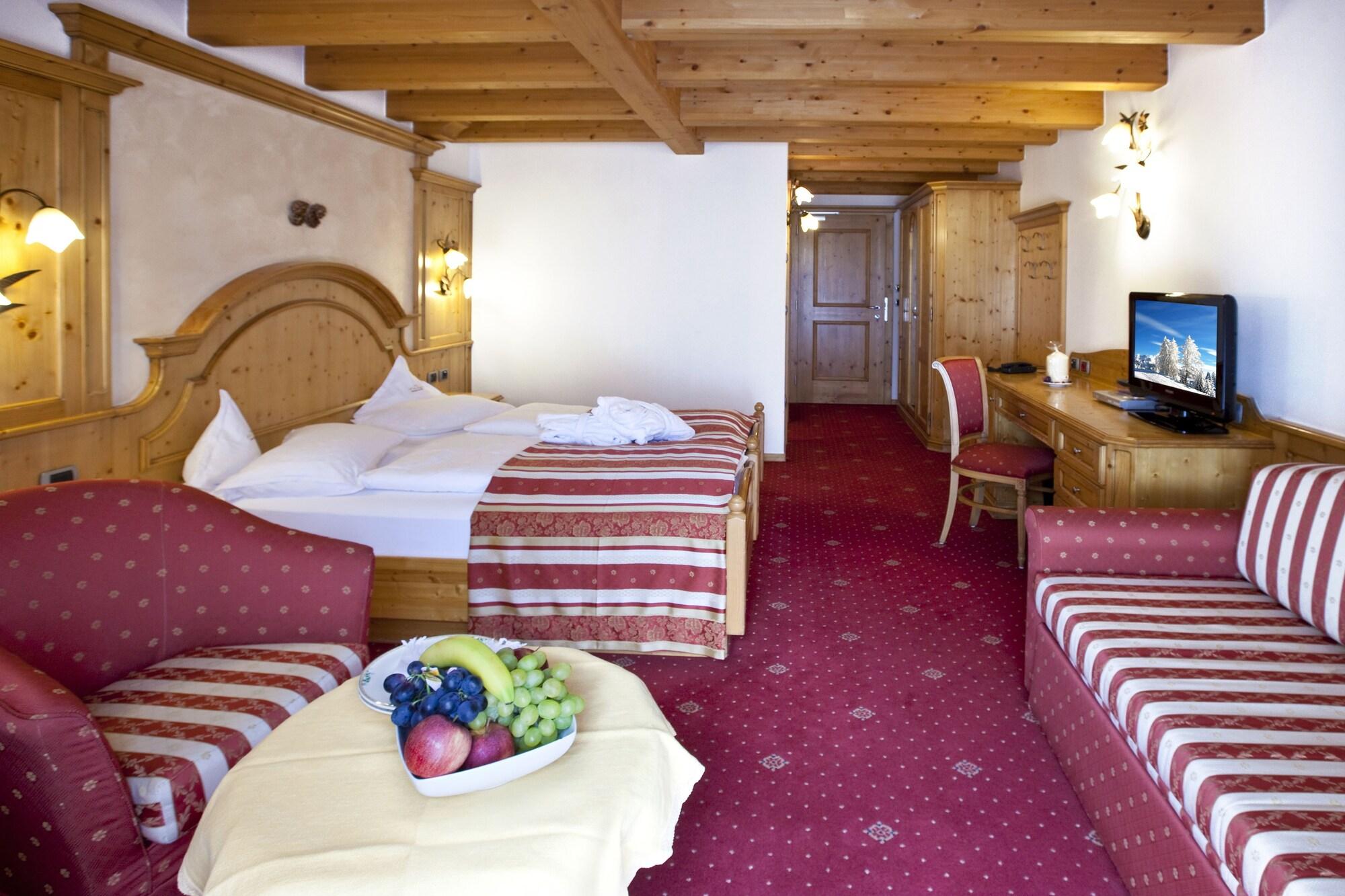 Hotel Lagorai Resort & Spa Cavalese Εξωτερικό φωτογραφία